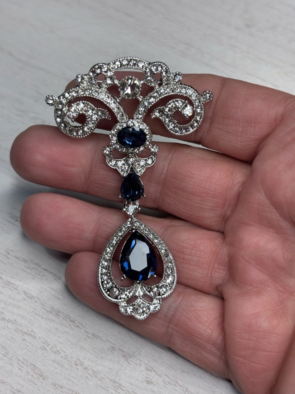 Silver-Tone Brooch with Deep Blue Crystal Drops - Picture 3 of 4